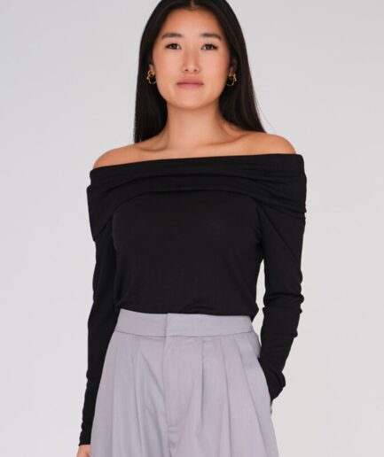 AView  Bluse  Joseph Off Shoulder Top  Black Levering i februar