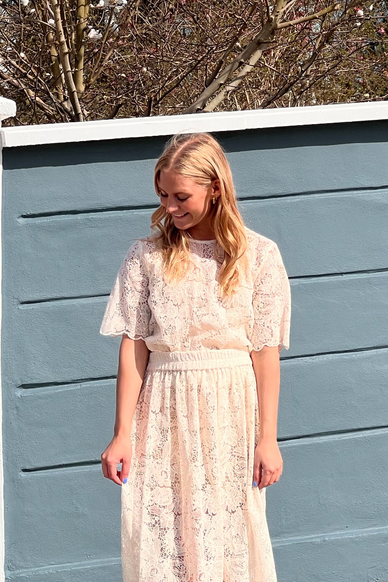 AView  Blouse  Lacia Blouse  Off white Levering start juni