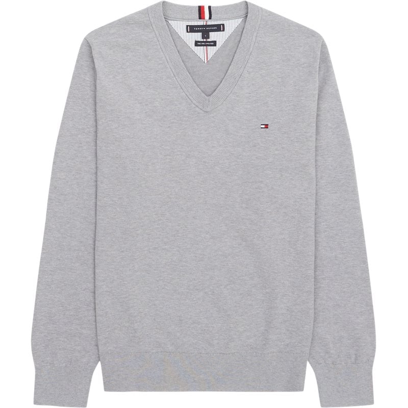 Tommy Hilfiger   VNeck Sweater